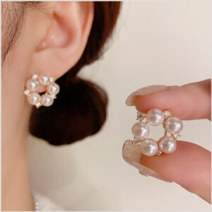 LQUSI Pearl Stud Earrings for Women Floral Cluster Faux Pearl Gold Tone Hypoallergenic Wedding Bridal Jewelry Gift