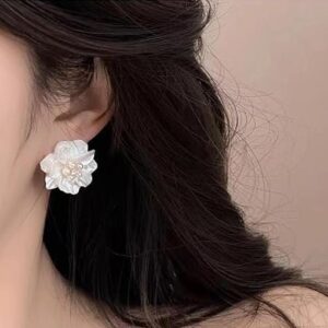 LQUSI Elegant Pearl Flower Stud Earrings for Women | Gold Tone Floral Party & Daily Wear Earrings